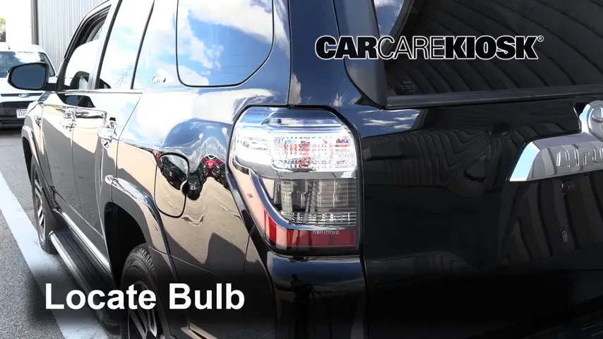 2018 Toyota 4Runner SR5 4.0L V6 Luces Luz de reversa (reemplazar foco)